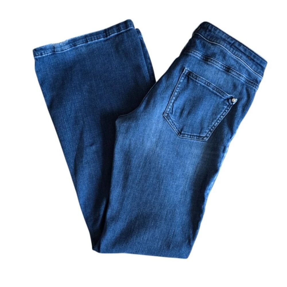 Pilcro Women's Flare Jeans in Medium Blue Denim